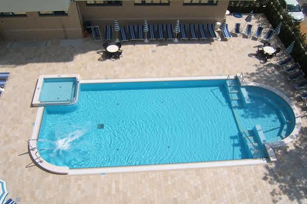 Hotel Miami Lido di Jesolo Eksteriør billede